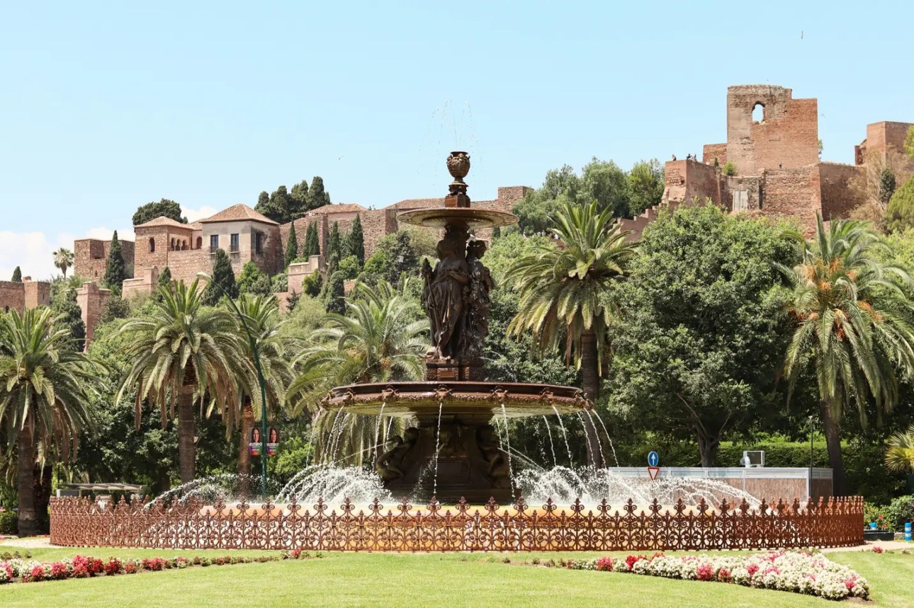 10 Best Destinations to Visit in Spain - Mia Wanders